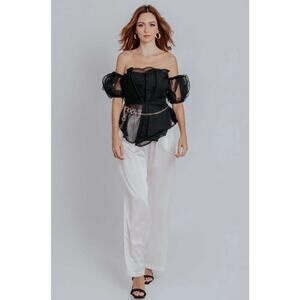 NWT Akalia Raven Peplum Top